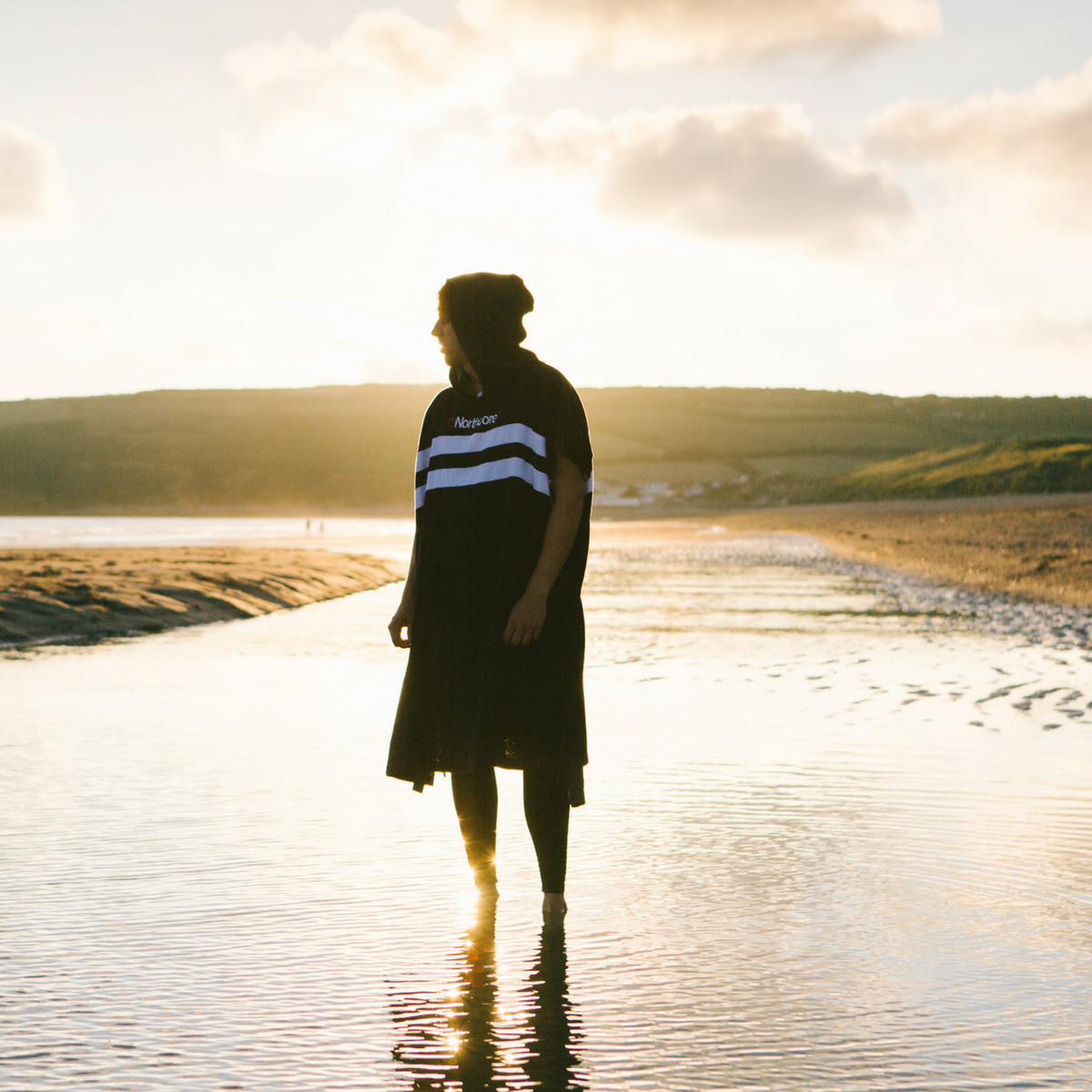 Northcore Beach Basha Striped Changing Robe Blue