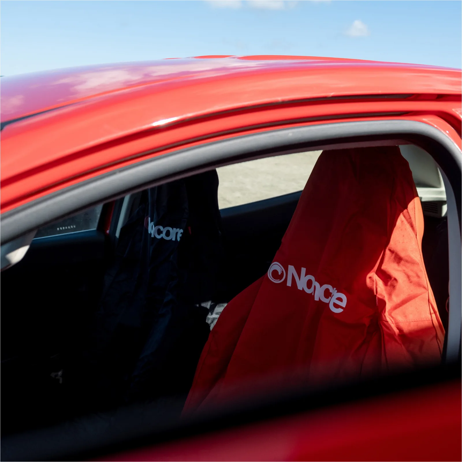 2026 Northcore Single Car Seat Cover NOCO05E - Red